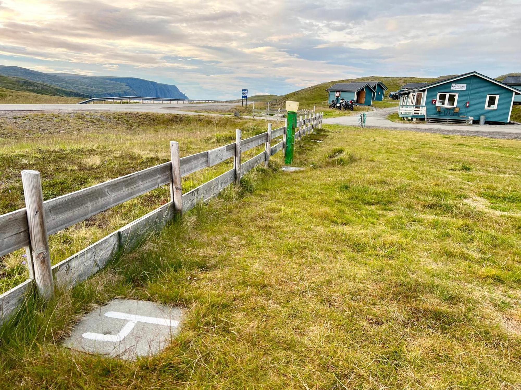 Hytte Camp Nordkapp - Blue Otel Skarsvåg Dış mekan fotoğraf